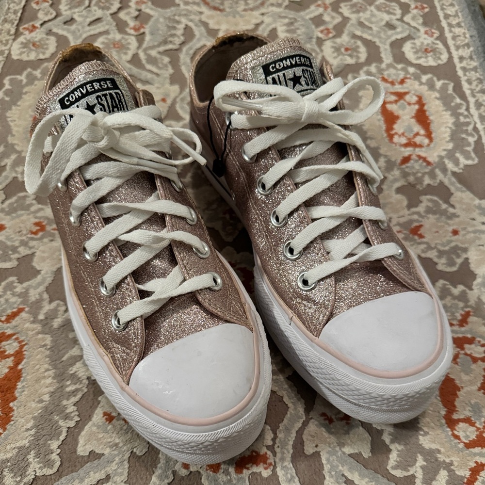 All star Converse women size US 7